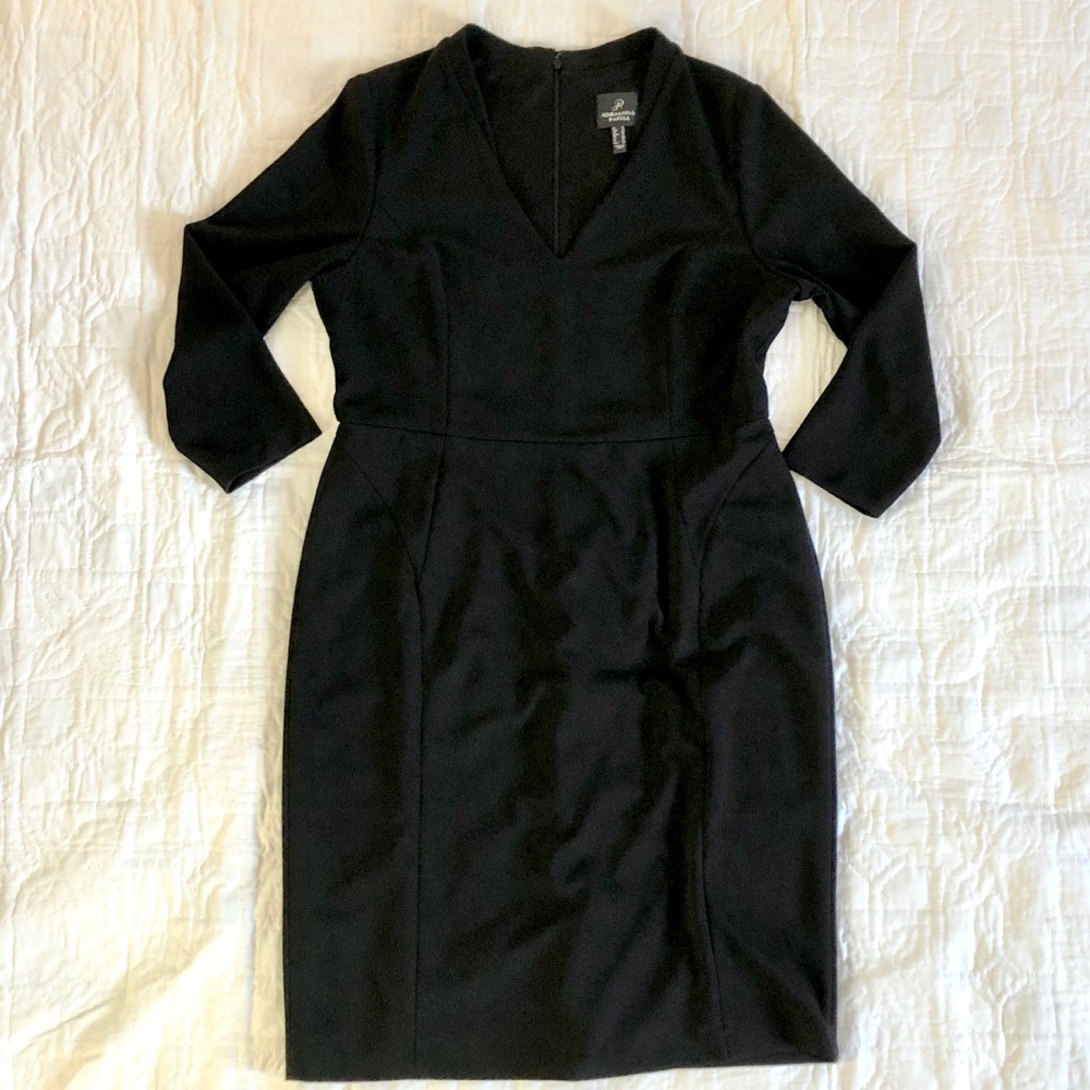 Adrianna Papell fitted deep v-neck dress size 16